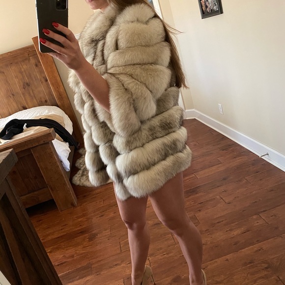 Organic Fox Fur 🦊 - Picture 3 of 8